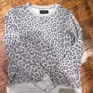 🍀LUCKY BRAND. Women’s animal print sweater. Size small.